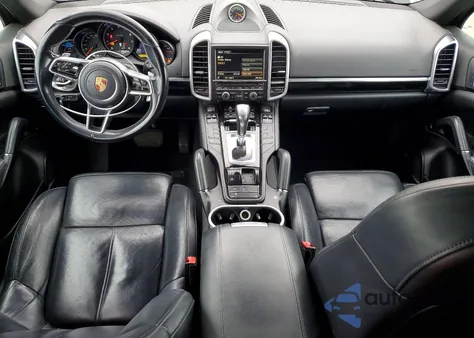 2016 Porsche Cayenne из США, поврежденный, VIN WP1AA2A24GLA09336